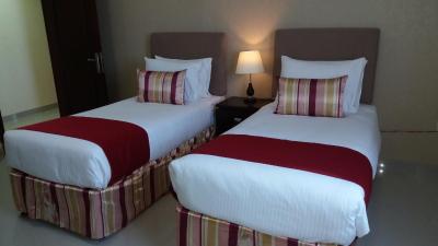 اوان تور هتل اپارتمنتز