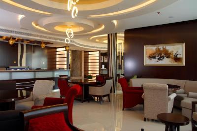 اوان تور هتل اپارتمنتز