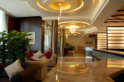 اوان تور هتل اپارتمنتز