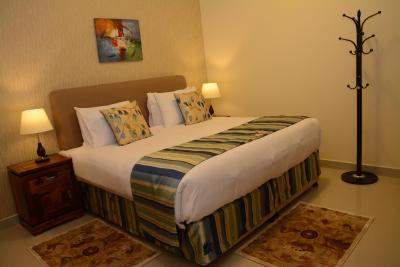 اوان تور هتل اپارتمنتز