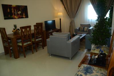 اوان تور هتل اپارتمنتز