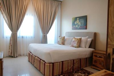 اوان تور هتل اپارتمنتز