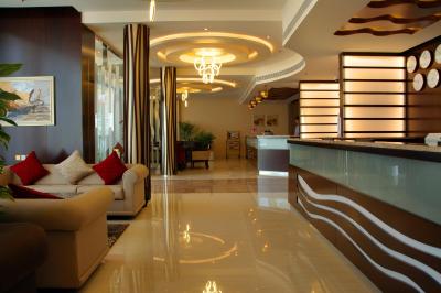 اوان تور هتل اپارتمنتز