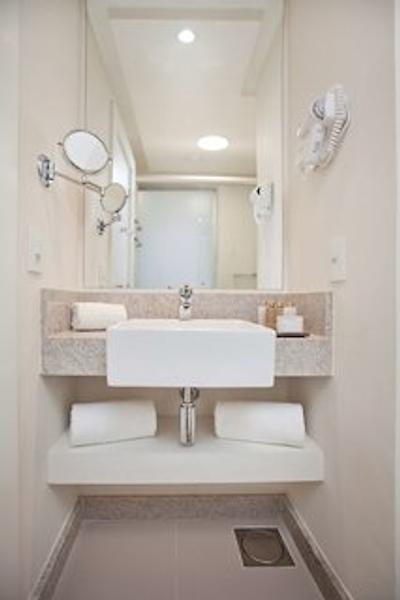 بست وسترن پلاس ایکارای دیزاین هتل