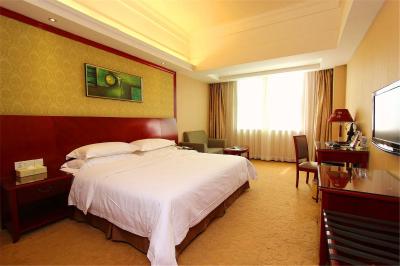 وینا هتل شنزهن باان چوانجی راد