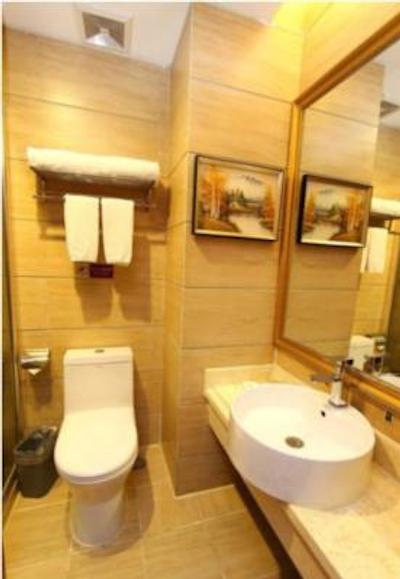 وینا هتل شنزهن باان چوانجی راد