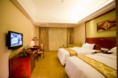 وینا هتل شنزهن باان چوانجی راد