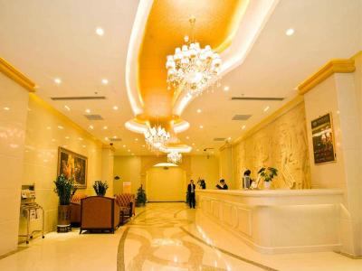 وینا هتل شنزهن باان چوانجی راد