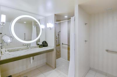 هیلتون گاردن این رالای/کرابتری والی