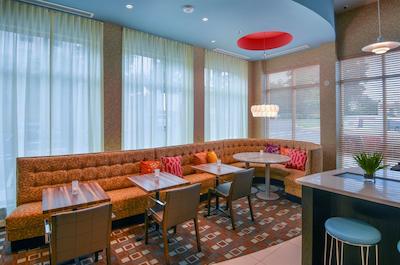 هیلتون گاردن این رالای/کرابتری والی