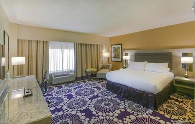 هیلتون گاردن این رالای/کرابتری والی