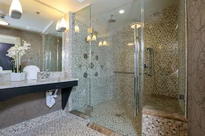 هیلتون گاردن این رالای/کرابتری والی