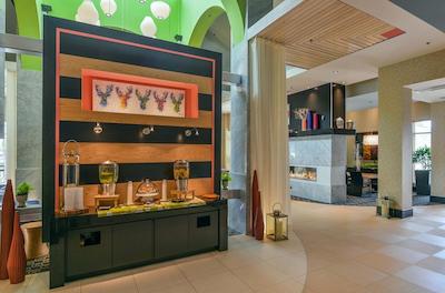 هیلتون گاردن این رالای/کرابتری والی