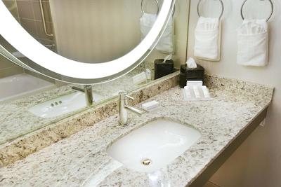 هیلتون گاردن این رالای/کرابتری والی