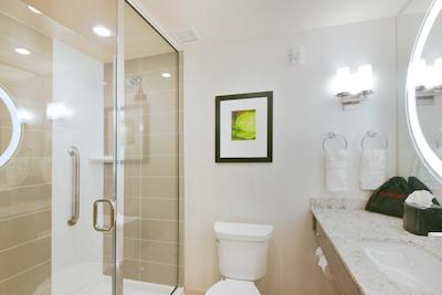 هیلتون گاردن این رالای/کرابتری والی