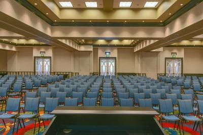 هیلتون گاردن این رالای/کرابتری والی