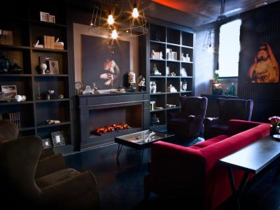 فیفتی هوس لوکسوری هتل میلان