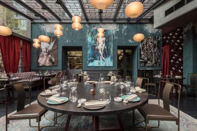 فیفتی هوس لوکسوری هتل میلان