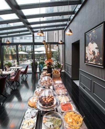 فیفتی هوس لوکسوری هتل میلان