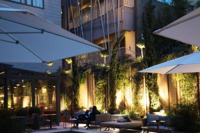 فیفتی هوس لوکسوری هتل میلان