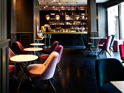 فیفتی هوس لوکسوری هتل میلان