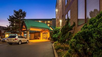 بست وسترن پلاس اُسین ویو ریزرت