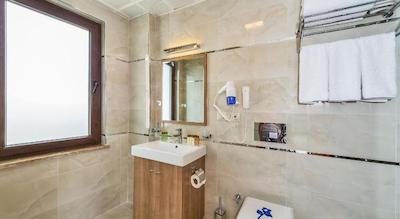 بیزانتیوم کامفورت هتل