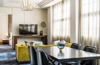 پریموز هتل اسیدنی