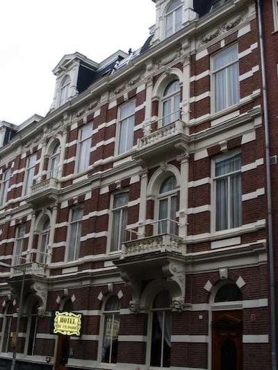 پیلوز انا وان دن وندل امستردام