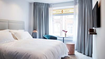 پیلوز انا وان دن وندل امستردام