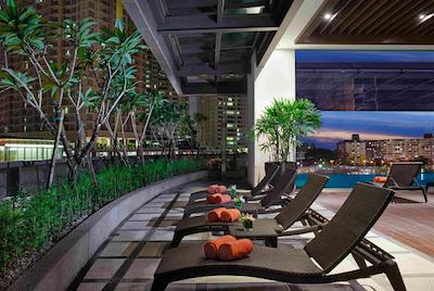 و ا هتل اند رسیدنس