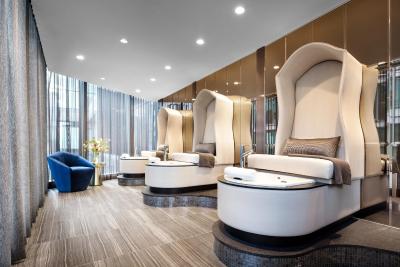 ترومپ اینترنیشنال هتل اند تور وانکوور