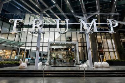 ترومپ اینترنیشنال هتل اند تور وانکوور