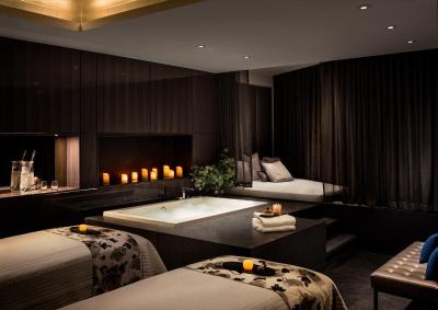 ترومپ اینترنیشنال هتل اند تور وانکوور