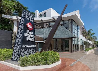 بست وسترن پلاس د ایویوال هتل