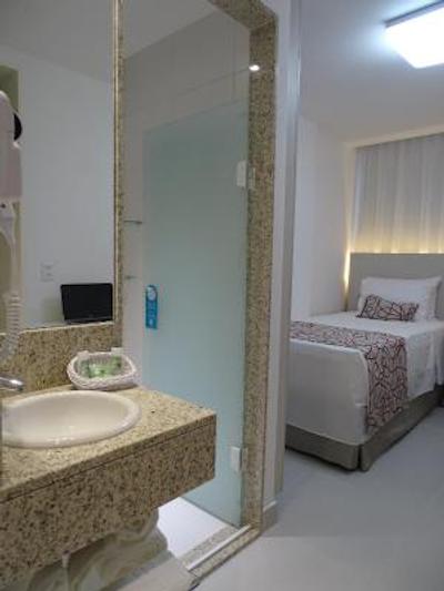 بریستل ایسی پلاس هتل-لاپا ریو