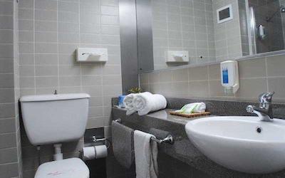 آیرپرت هاسیندا متل