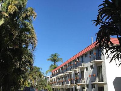 آیرپرت هاسیندا متل