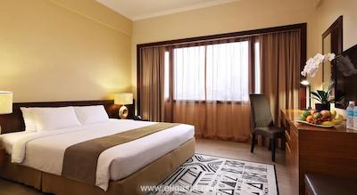 ویلیج هتل بوگیس