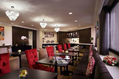 ویلیج هتل بوگیس