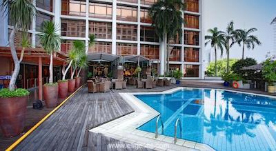 ویلیج هتل بوگیس