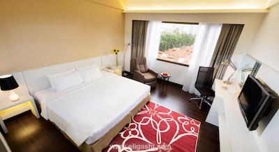 ویلیج هتل بوگیس