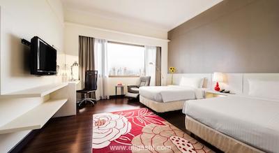 ویلیج هتل بوگیس