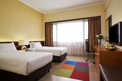 ویلیج هتل بوگیس