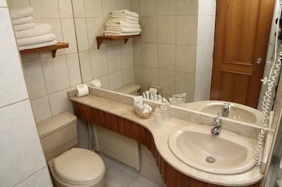 بست وسترن هتل فینیز ترا