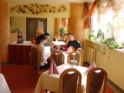 هتل گرمادا پزنان