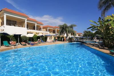 جاکاراندا هتل اپارتمنتز