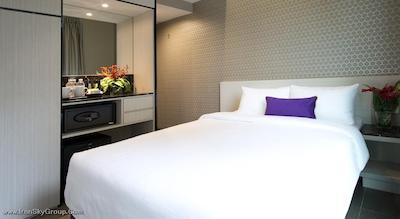 وی هتل بنکولن