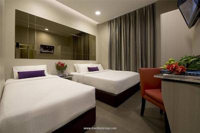 وی هتل بنکولن