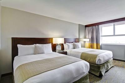 دوبلتری بای هیلتون کاملوپز